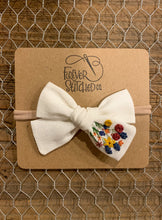 Load image into Gallery viewer, JL Autumn Garden Bow