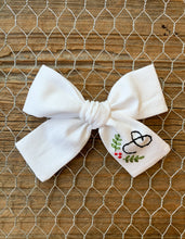 Load image into Gallery viewer, Holiday Initial Bow