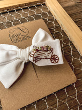 Load image into Gallery viewer, JL Wheelbarrow Bow