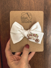 Load image into Gallery viewer, JL Wheelbarrow Bow