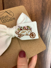 Load image into Gallery viewer, JL Wheelbarrow Bow