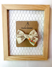 Load image into Gallery viewer, Summer Bow