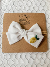 Load image into Gallery viewer, Lemon Bow